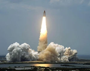 Space Shuttle Atlantis Launch NASA 8 x 10 Photo Picture - Picture 1 of 1