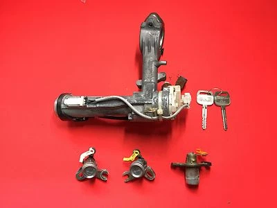 2000-2001 TOYOTA CAMRY IGNITION LOCK CYLINDER DOORS & TRUNK SET 2 KEYS MATCHED! - Image 1 of 3