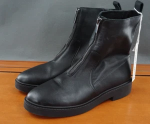 Andre Assous Vernon Women Size 9.5 Black Leather Pull On Zip Casual Ankle Bootie - Picture 1 of 11