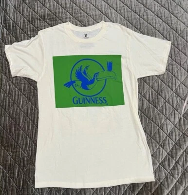 Camiseta Guinness Bege Tucano "Lovely Day For A Guinness" Masculina 2 Lados Tamanho M - Imagem 1 de 4