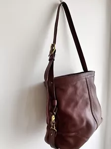 Borsa a tracolla vintage "Stivali e sella" in pelle marrone con ferramenta in ottone - Foto 1 di 15