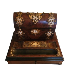 Antico scrittoio vittoriano XIX secolo noce burl con intarsio ottone e cassetto - Foto 1 di 14
