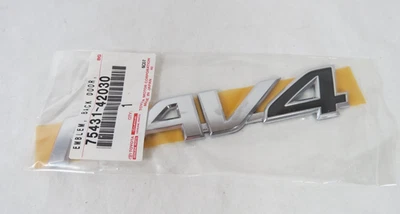 Toyota RAV4 2004-2012 emblema para puerta levadiza trasera placa de identificación logotipo genuino OEM Foto 1 de 3