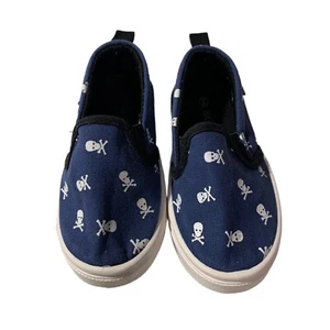 Oomphies Jungen Slipper Totenkopf Schuhe Gr. 7 Kleinkind blau weiß - Bild 1 von 5