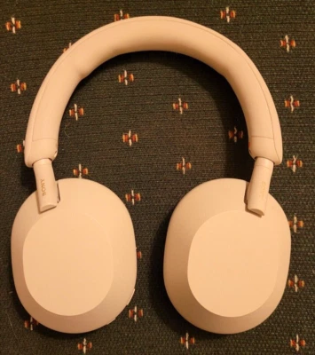 Fones de ouvido Bluetooth Sony WH-1000XM5/S sem fio líder do setor com cancelamento de ruído - Imagem 1 de 4