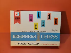 Vintage 1966 Milton Bradley Beginners Chess by Bobby Fischer 5620 ~ Fine Edition - Picture 1 of 7