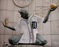 Detroit Tigers SPIRIT OF DETROIT 2006 World Series 8x10 PHOTO
