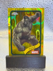 2025 Topps Chrome Marvel | Hulk | Yellow Lava Refractor | #128 - Picture 1 of 4