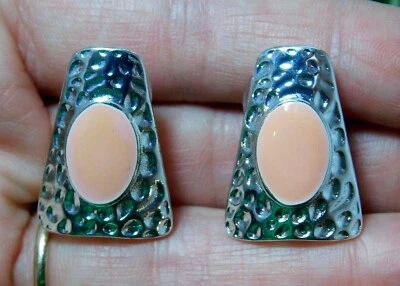 Nwt Color Argento Rosa Corallo Smalto Geometrico Trapeze Design Orecchini a Clip - Immagine 1 di 3