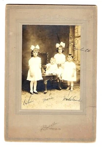 Early c1900's Portrait of 4 Siblings, Baby sitting in Chair - Picture 1 of 2