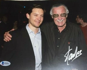 Foto 8x10 firmada por Stan Lee autografiada Tobey Maguire Marvel Avengers certificado de autenticidad Beckett - Imagen 1 de 2