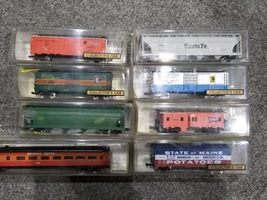 Model Power N Scale Lot Of 8 Freight Cars - Picture 1 of 11