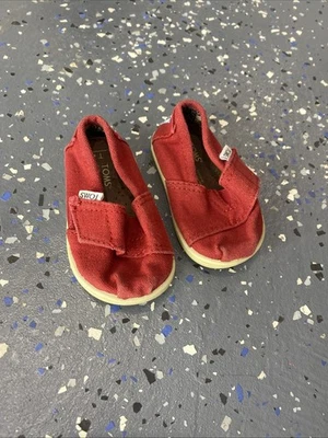 Zapatillas TOMS Tiny Classics Alpargata rojas de lona T4 Foto 1 de 4