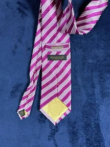 DONALD J TRUMP NECKTIE SIGNATURE COLLECTION Pink White Diagonal Stripe Tie - Picture 1 of 9