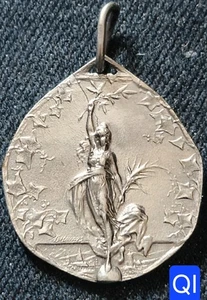 CYCLISME- Belle Méd. Argtée 30,5x26,5 mm - Union Velocipèdique De France 1920/30 - Foto 1 di 3