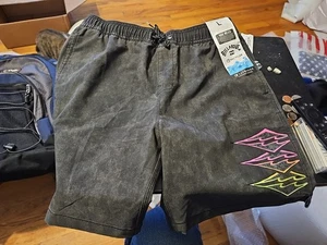 MENS BILLABONG UNLINED SWIM TRUNKS SIZE LARGE BRAND NEW - Picture 1 of 4