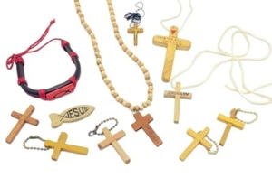 Holz Schmuck Konvolut Kreuz Religiös - Bild 1 von 8
