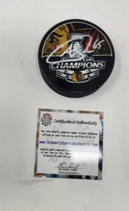 Andrew Shaw Signed Autographed Chicago Blackhawks 2013 Champs Puck Auto SS - Picture 1 of 2
