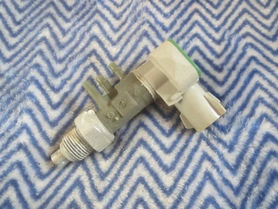 NOS 1970's NIEHOFF AUTOMOTIVE DISTRIBUTOR PORTED VACUUM SWITCH ASBY FE-414 NOS - Image 1 of 4