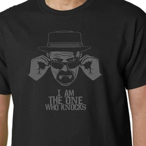 T-shirt BREAKING BAD I AMTHE ONE WHO KNOCKS WALTER BIANCA HEISENBERG CALL SAUL - Foto 1 di 2