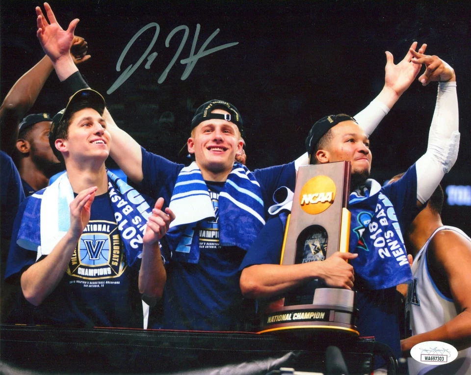 Donte DiVincenzo Signed Autographed Villanova 8x10 Photo JSA Witness COA #3 - Image 1 of 1