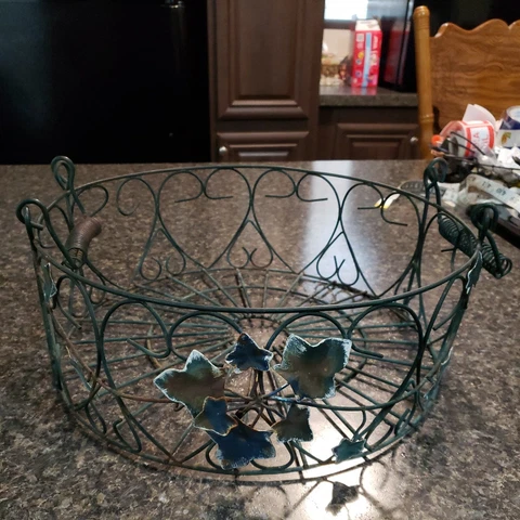 large Plant Or Fruit metal basket 13 inch round 5 inch tall Green Leaf Pattern Cover