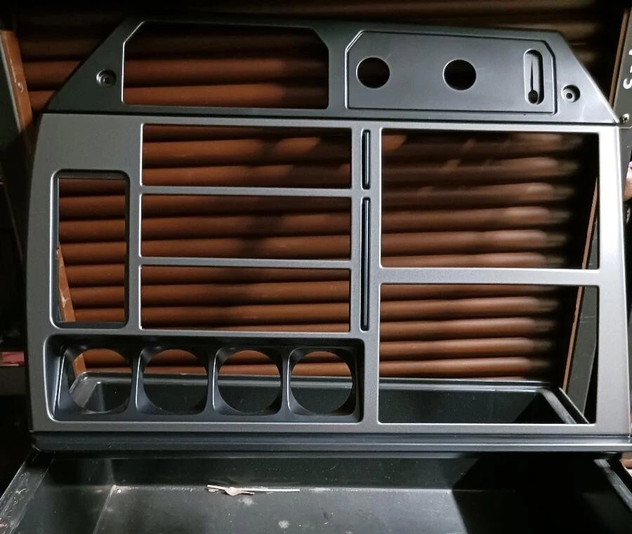 MACK 23335529 - PANEL DE AJUSTE Foto 1 de 1