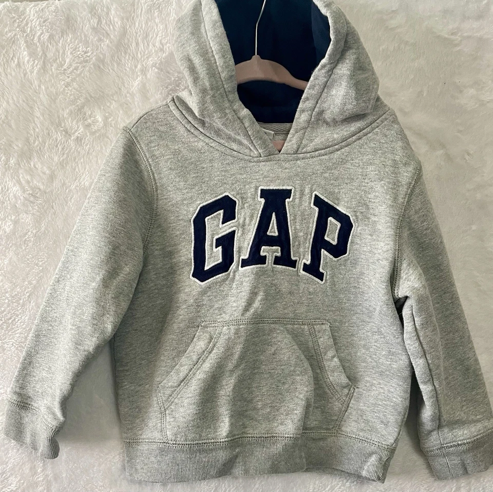 Niños Bebé GAP Clásico Azul Marino Logo GAP Pullover Gris Sudadera con Capucha, Talla 4Y Foto 1 de 4