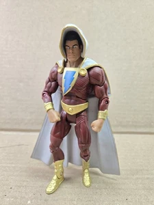 DC Universe Classics Signature Collection Shazam Exclusive 6” Loose Figure Used - Picture 1 of 9