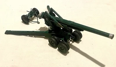 Britains - WWII Howitzer Long Tom 155mm Artillery Field Gun - No. 9745 - Image 1 of 4
