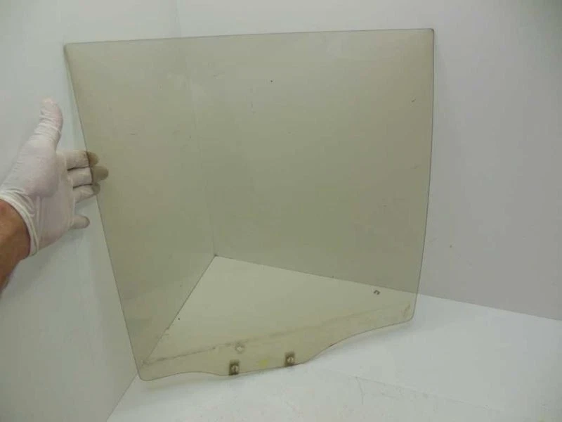 Passenger Rear Door Glass Moveable Fits 92-97 MONTERO 528449 - Image 1 of 1