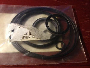 TC26094-17161 Kit guarnizioni valvole idrauliche adatte per carrello elevatore TCM - Foto 1 di 2