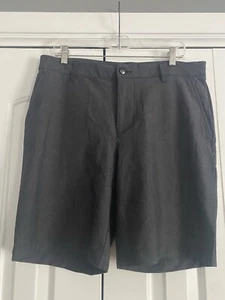 Pantaloncini Adidas Golf Dobby Textured da uomo taglia 34 nero antracite con cuciture interne 8,50" - Foto 1 di 8