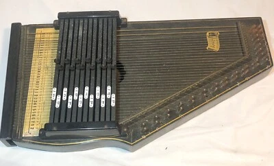 OSCAR SCHMIDT INTERNATIONAL ACOUSTIC AUTOHARP 36 STRING Antique Instrument - Image 1 of 4