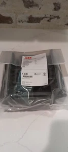 ABB LT370-30D 1SFN125406R1000 Terminal SHROUD - Picture 1 of 3