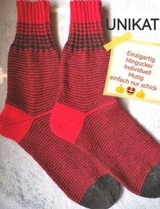 Stricksocken Gr 44 45 Handgestrickte Ringelsocken Opal Rot Antrazith UNIKAT - Bild 1 von 8