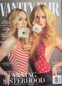 Elle & Dakota Fanning Vanity Fair Magazine Oct 2025 Willis Dunham Apatow  - Bild 1 von 5