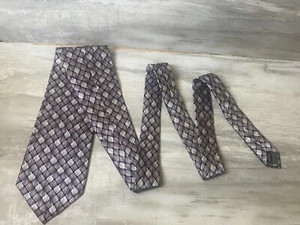 Italienische Herrenkrawatte 100 % Seide Linea Uomo lila/lavendel Rautenmuster - Bild 1 von 5