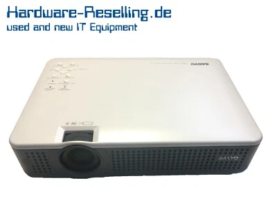 Sanyo PRO xtraX Multiverse PLC-XU75 Beamer 2500 Ansi-Lumen 1105h mit FB #31 - Bild 1 von 3