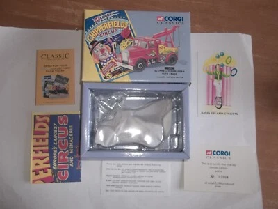 Corgi 97886 - Chipperfields Circus - Scammell Highwayman with Crane - Mint - Image 1 of 4