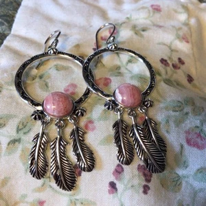 Orecchini pendenti BBJ in argento sterling stile sud-ovest con piume di rodocrosite - Foto 1 di 5
