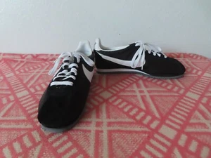 Nike Cortez Custom Nike iD 331985-997 Nero Scamosciato Uomo 10 US 2012 Waffle Go Pre - Foto 1 di 9