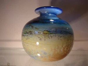 Isle of Wight Glass mundgeblasene Kunstvase England Glasvase - Picture 1 of 7