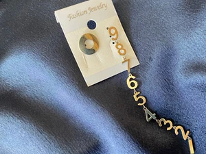 Fashionable earrings...numbes 0 to 9...with gift box...unique design - Picture 1 of 1