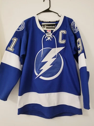 Tampa Lightning Steven Stamkos #91 Stitched Jersey Blue Size 48 Captain Patch Cover