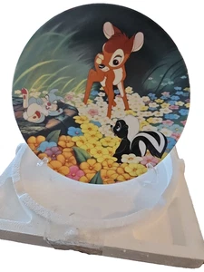 Disney Bambi Sammelteller Bambi "s New Friends - Bild 1 von 4