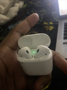 AirPods Pro 1ère génération - Photo 1 sur 4