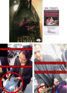 Hayden Christensen + Director signed "STAR WARS: OBI-WAN KENOBI" 8x10 Photo JSA - Picture 1 of 6