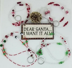 Handmade Beaded Lanyard X-Mas, Santa, Holiday, Red, White, ID, Badge,Key Holder - Bild 1 von 5