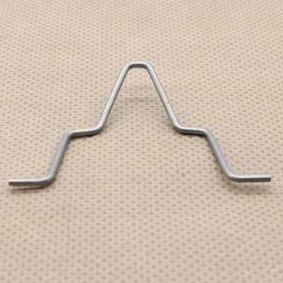 63127246480 Headlight Bulb Retaining Bracket Clip Fits BMW 3 E90 E91 2009-2012 - Image 1 of 4